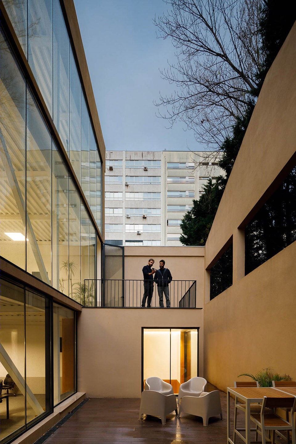 葡萄牙EGOI+CLAVEL'S KITCHEN总部丨葡萄牙波尔图丨PAULO MERLINI architects-9
