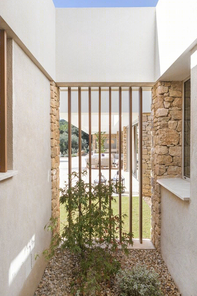 自然融入建筑，打造和谐空间——Dom Arquitectura 的布拉瓦海岸别墅设计-17