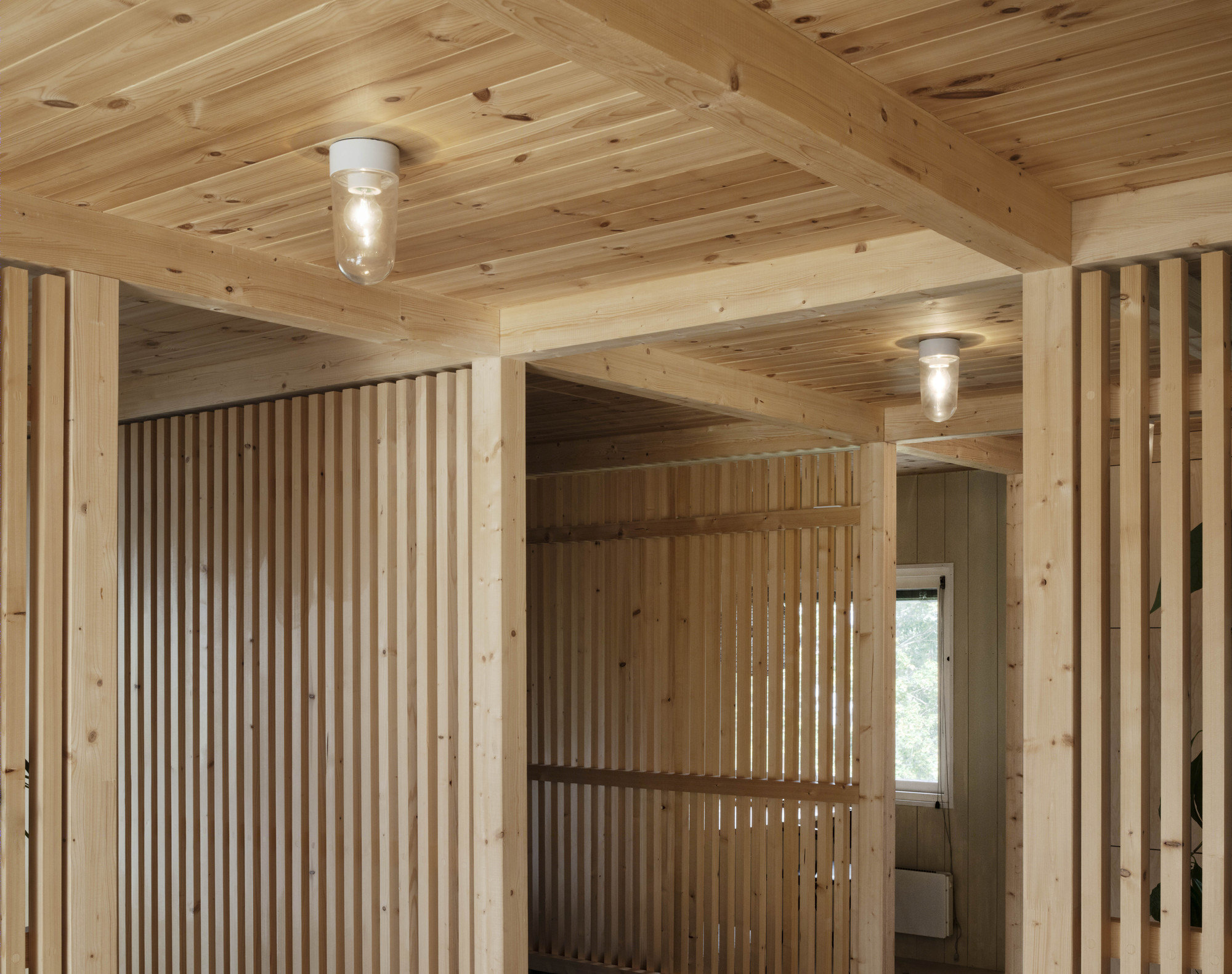 Austigard Arkitektur丨公寓丨Wood Slat Shotgun House-16