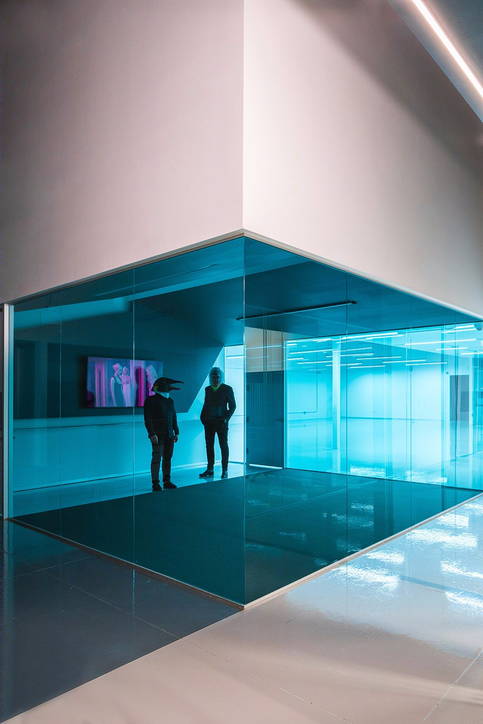 Adura LED 公司高科技工厂空间设计，灵活布局与 LED 照明结合-8