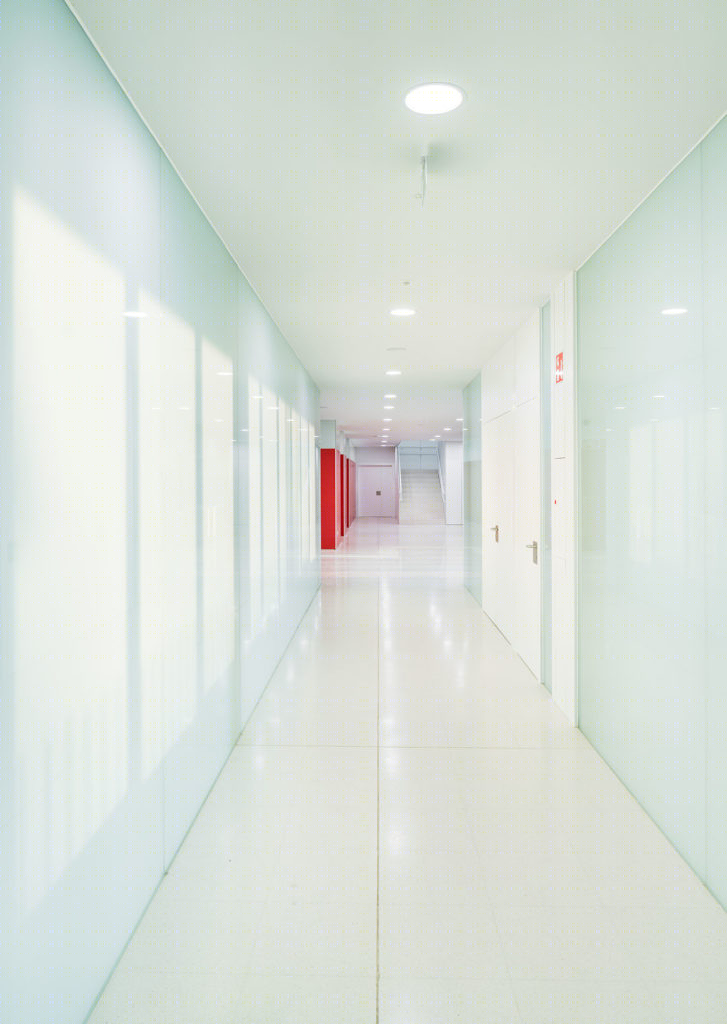 几乎看不见的学校-45