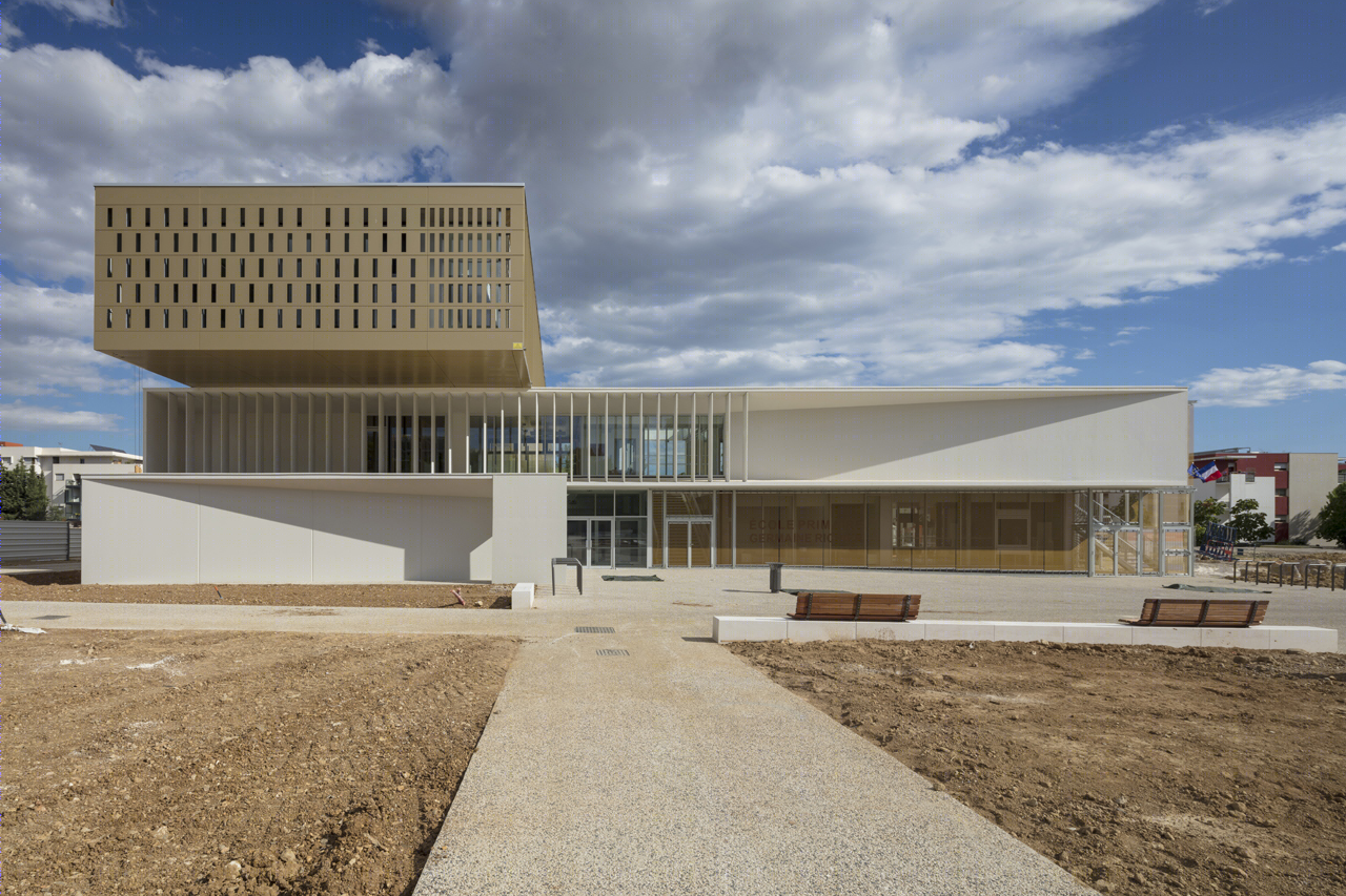 MDR Architectes 打造绿色环绕的法国校园-38