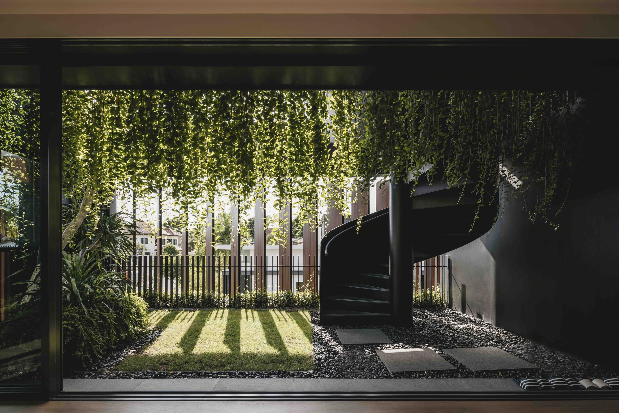 穿孔房屋 · 新加坡北岸别墅设计丨Formwerkz Architects-4