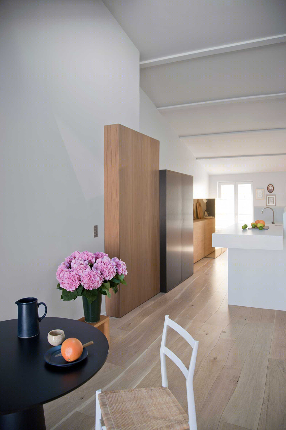 巴黎双层公寓设计，RMGB 打造浪漫宜居空间-1