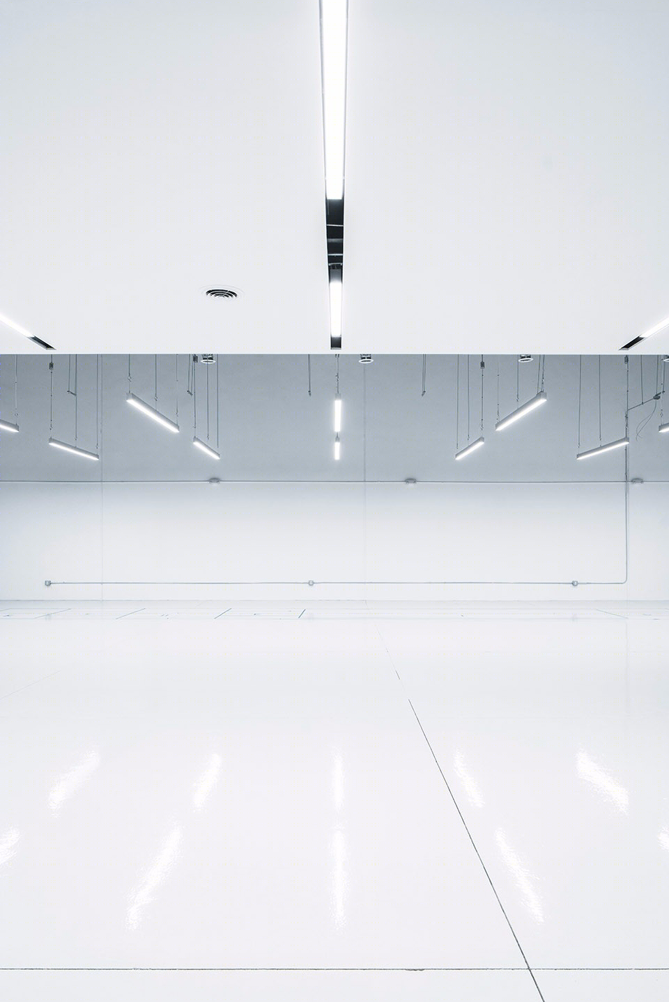 Adura LED 公司高科技工厂空间设计,灵活布局与 LED 照明结合-16