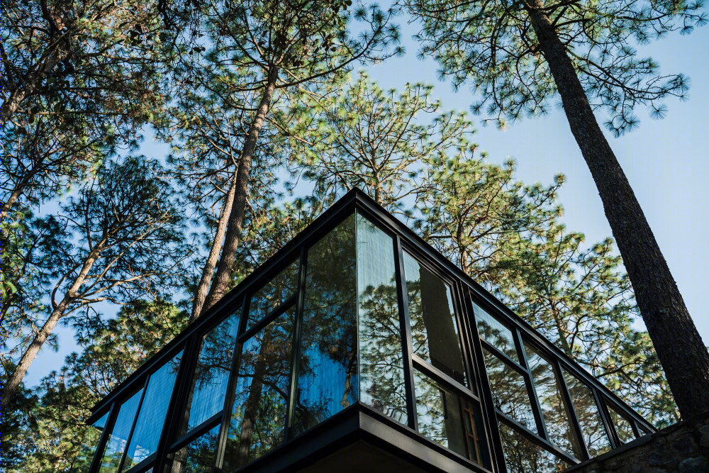 墨西哥山林中的玻璃石屋-21