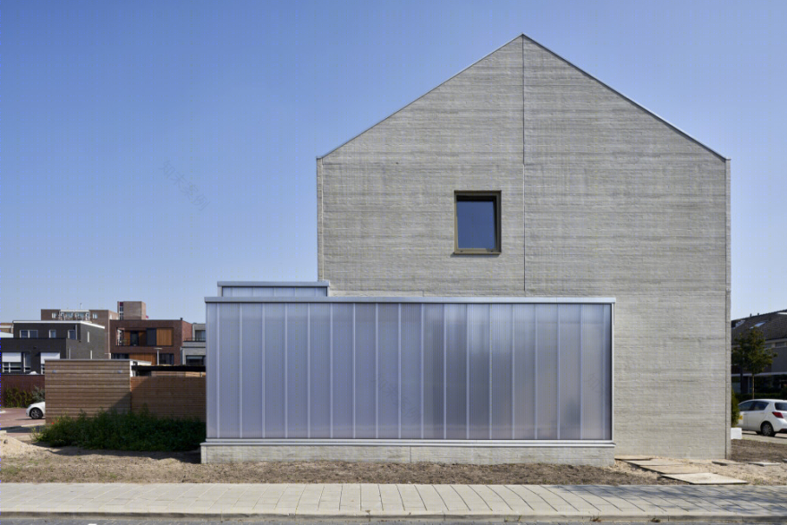 荷兰混凝土错层住宅-15