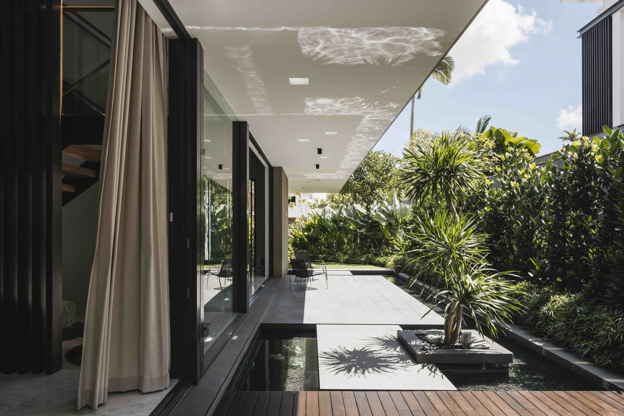 穿孔房屋 · 新加坡北岸别墅设计丨Formwerkz Architects-13