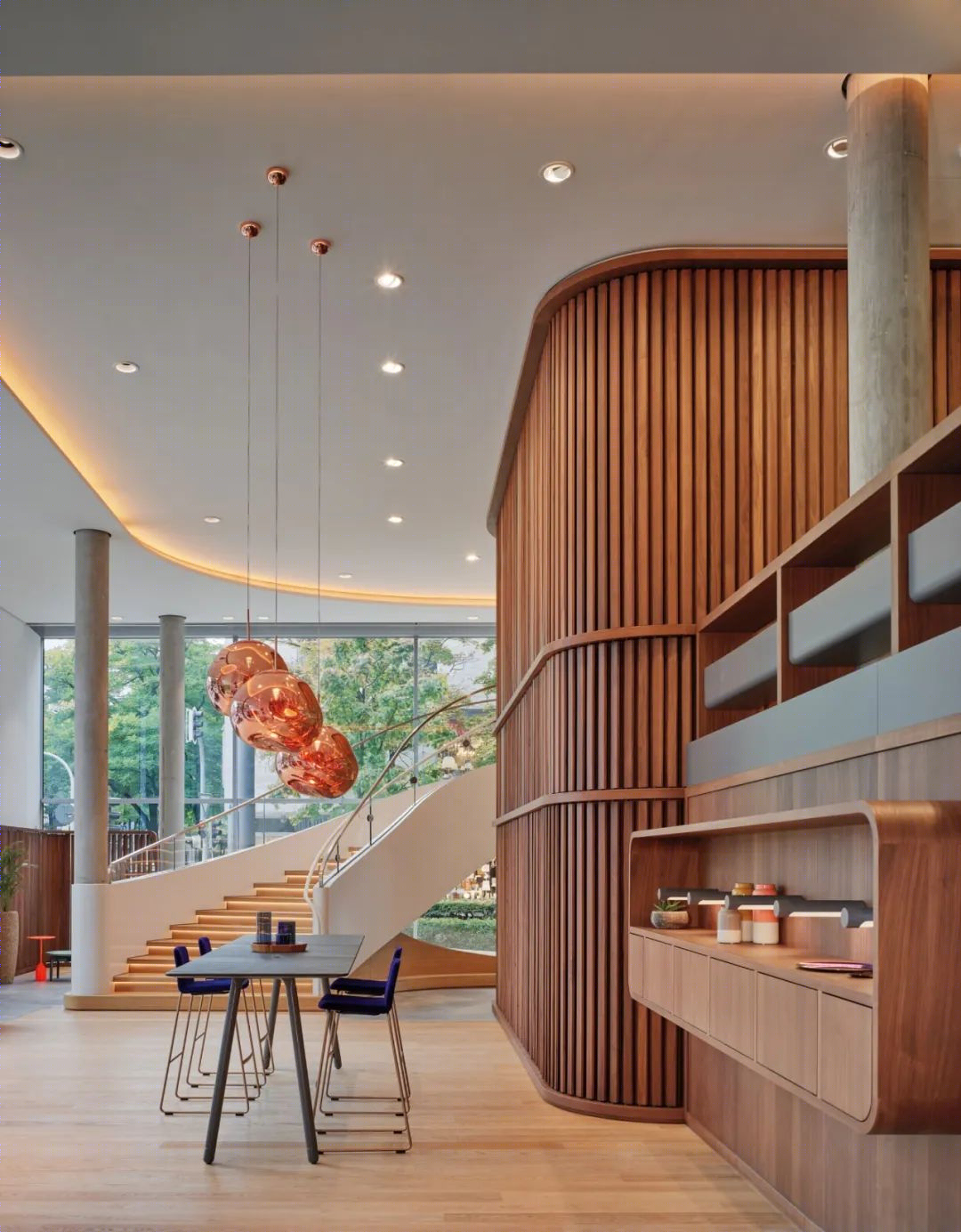 温馨木色弧线设计，打造高舒适度办公室空间-7