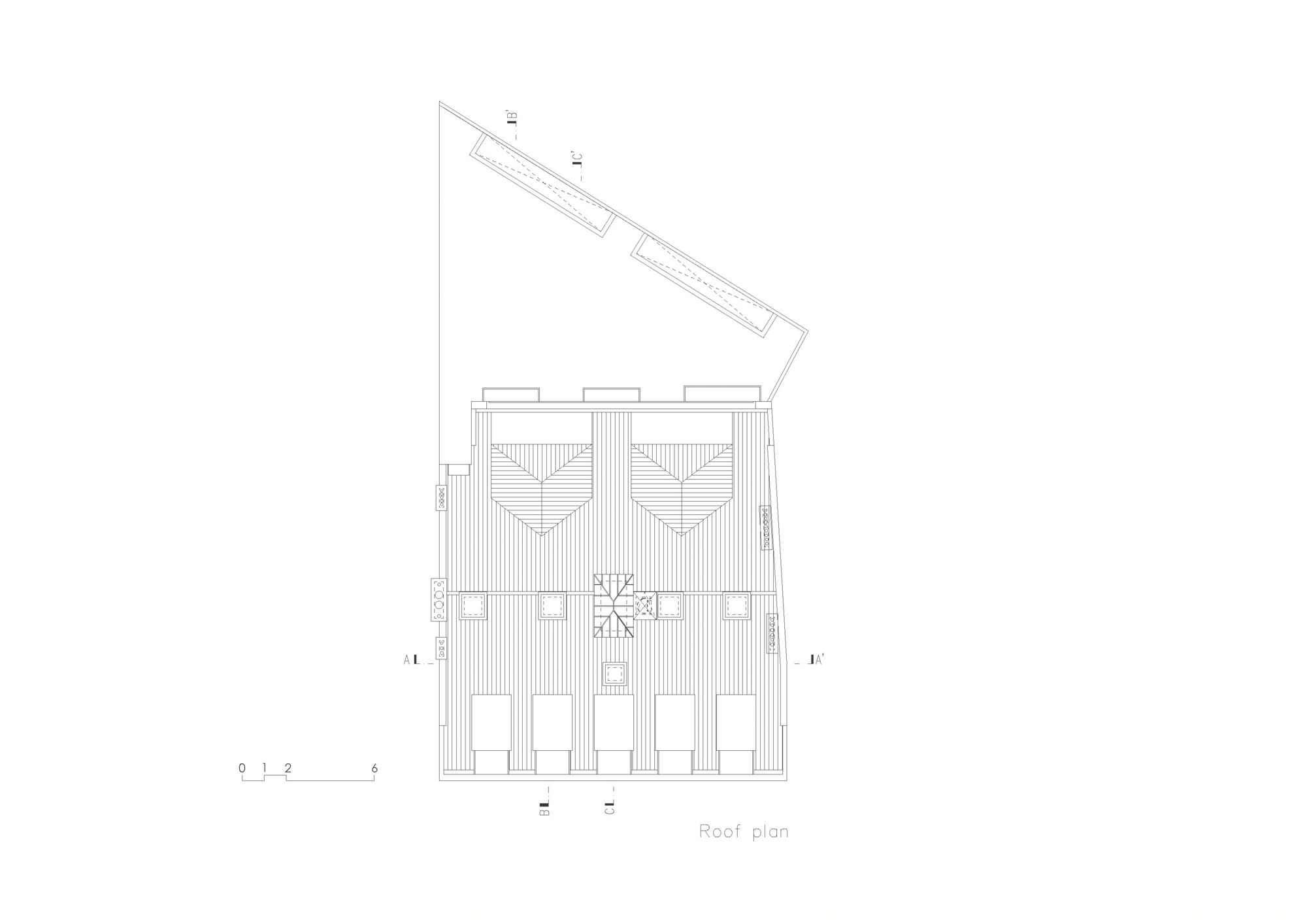 里斯本 Chiado 区历史建筑翻新变身现代别墅-37