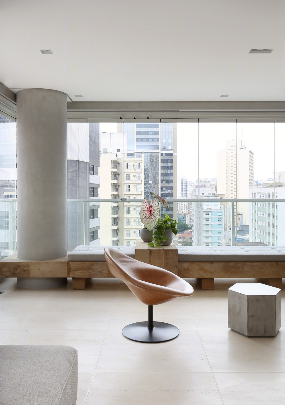 巴西现代简约穆萨拉比公寓设计-4