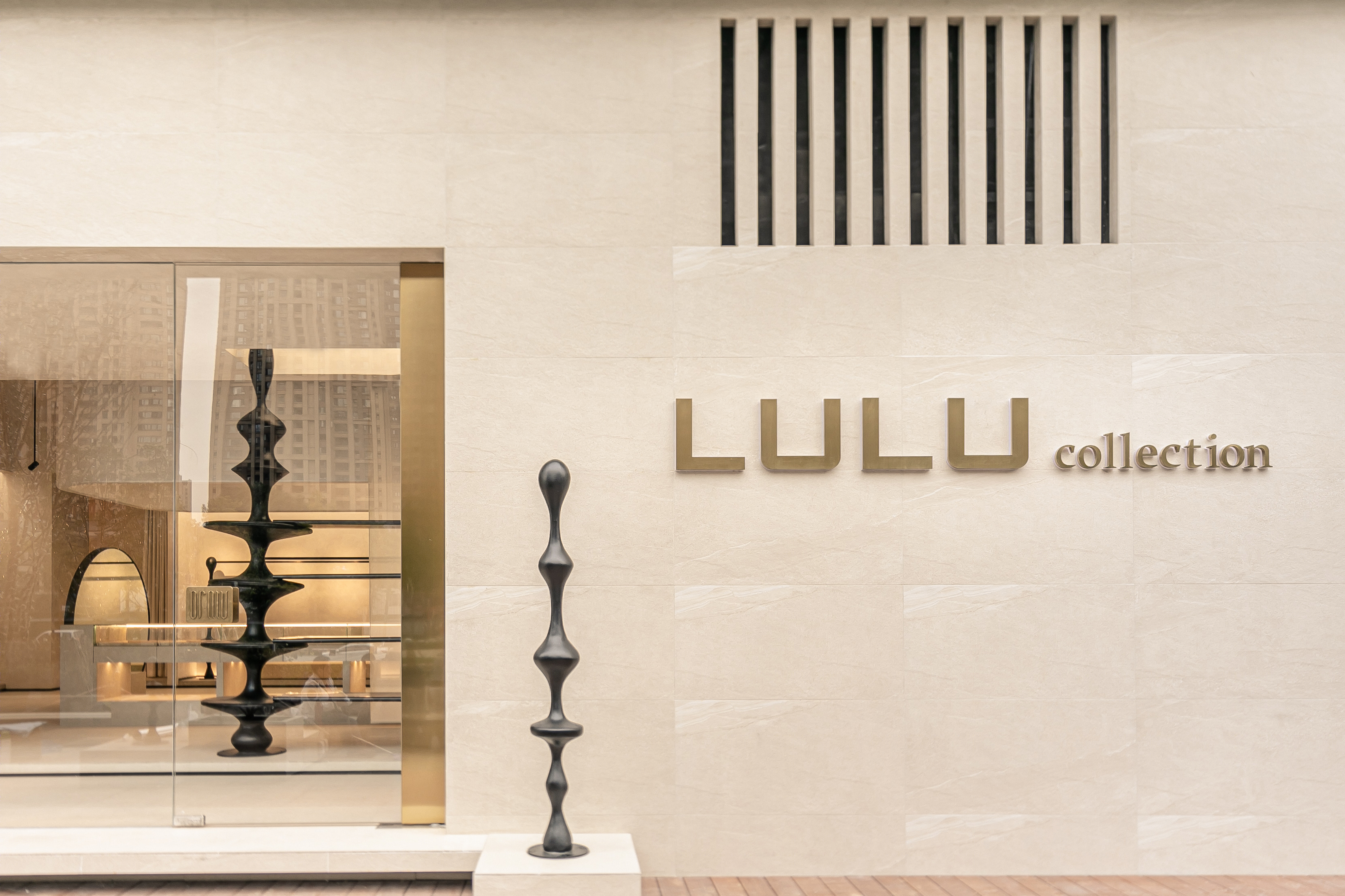 成都 LULU Collection 买手店 | 沉浸式剧场风格与装置艺术的完美结合-22