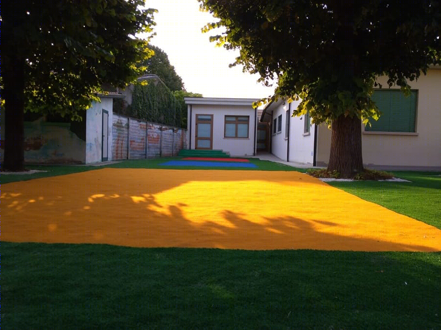 彩色 synthetic grass 打造趣味校园庭院-1