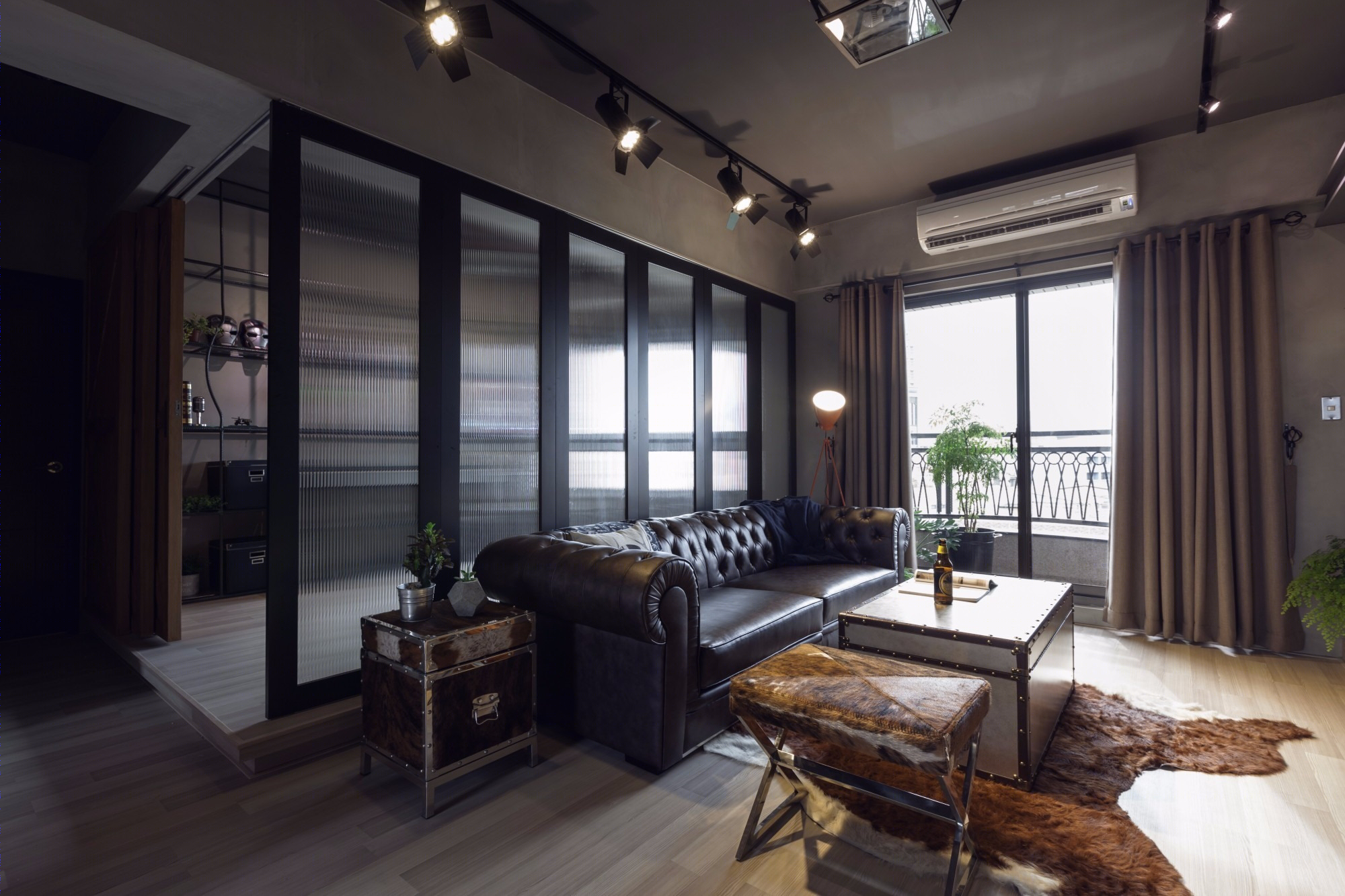 Hong’s House | 工业风混搭水泥自然美,演绎 30 岁工程师的个性家居-13