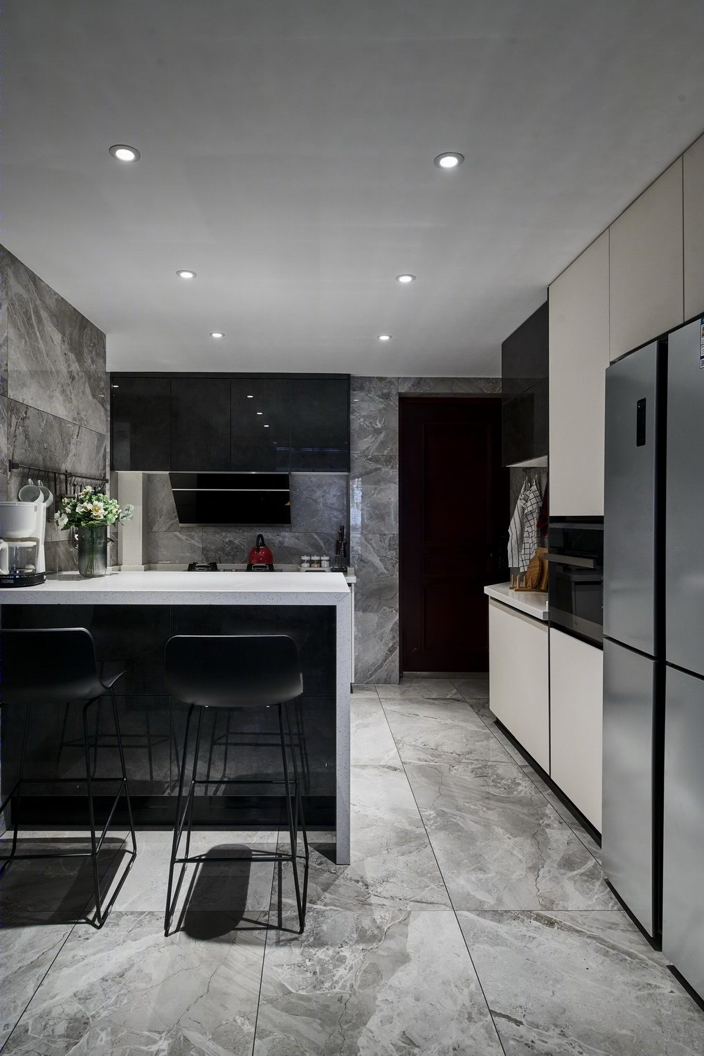 高级灰++ 时尚红，打通空间之美-24