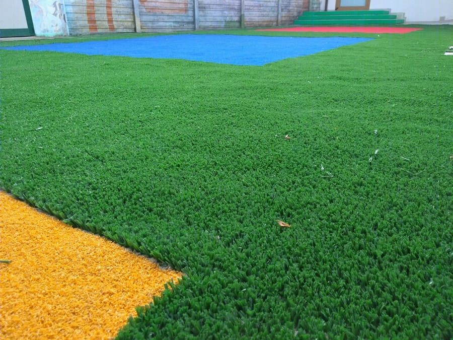 彩色 synthetic grass 打造趣味校园庭院-3