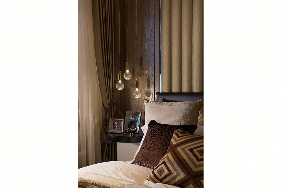 观湖壹号现代简约样板房-1