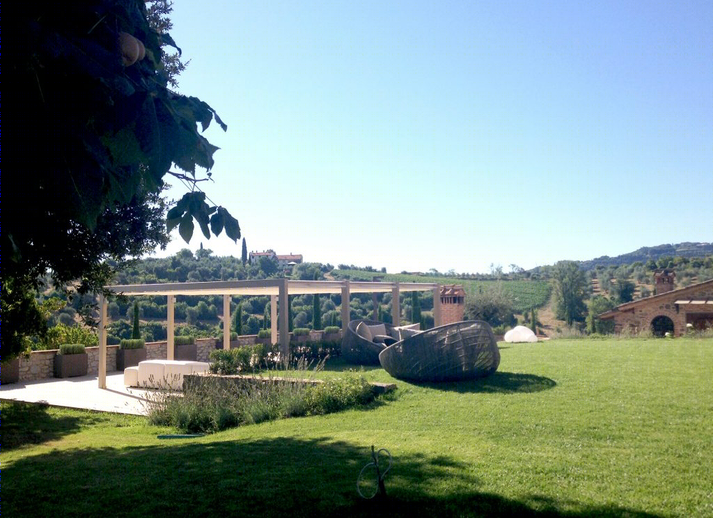 佛罗伦萨山丘上的几何美花园-6