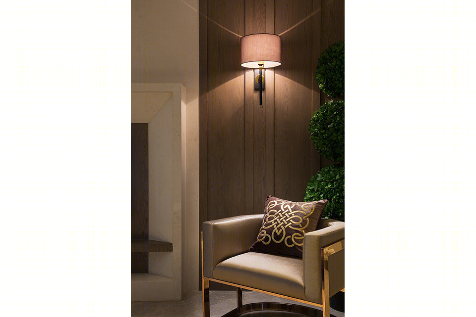 观湖壹号现代简约样板房-5