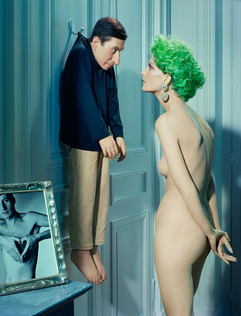梦幻奢华,现实反思 | Miles Aldridge 摄影展-5