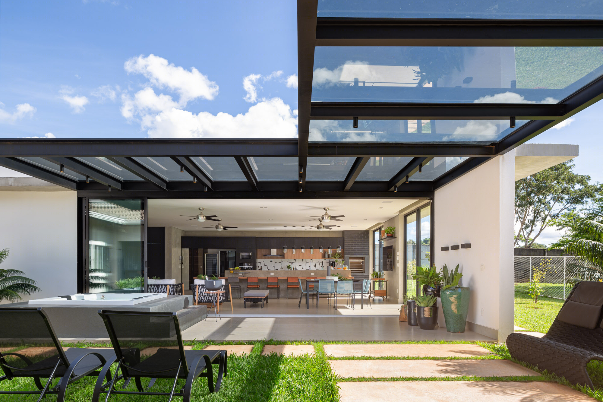 巴西利亚宁静绿洲——Lez Arquitetura 别墅扩建项目-7