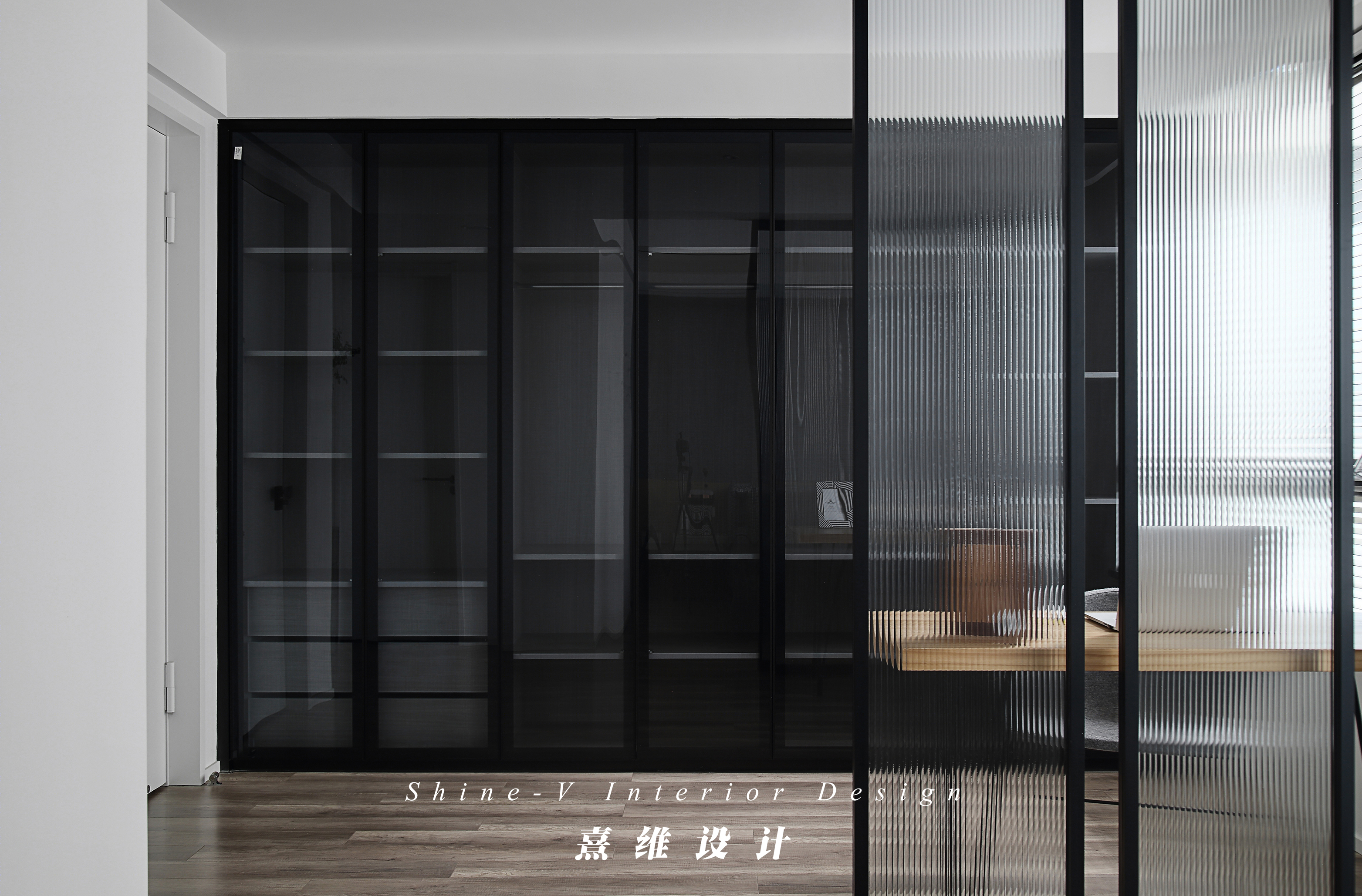 多材质混搭,打造极致黑白灰空间-29