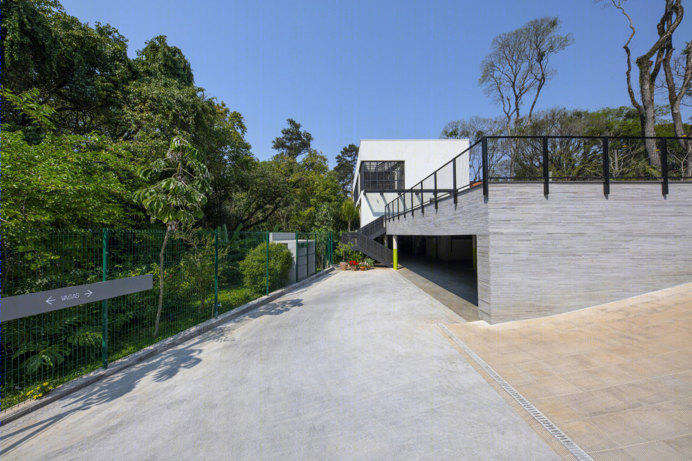 巴西罗西塔教区餐厅 | 融入自然的生态景观建筑-26