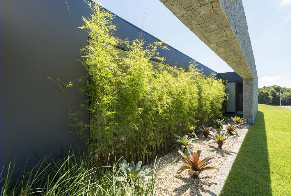 巴西 JP 别墅 | 融入环境的室内外一体化设计-26