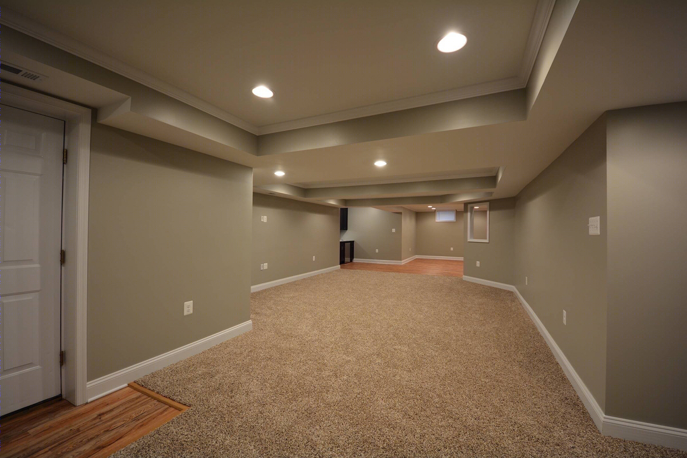 21 世纪时尚亲民地下室天花板设计-4