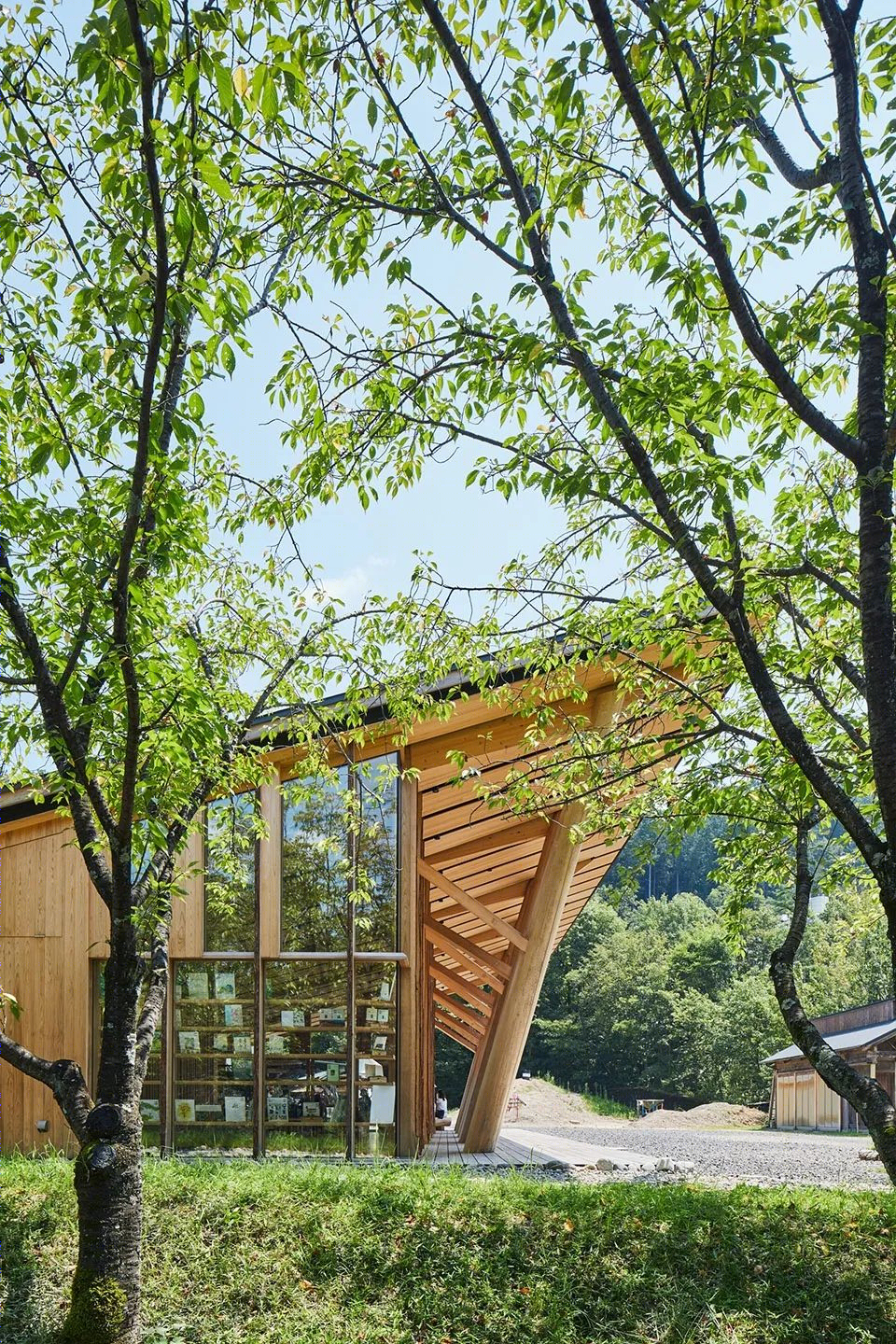 林业学院教学展亭丨日本岐阜丨隈研吾建筑都市设计事务所-0