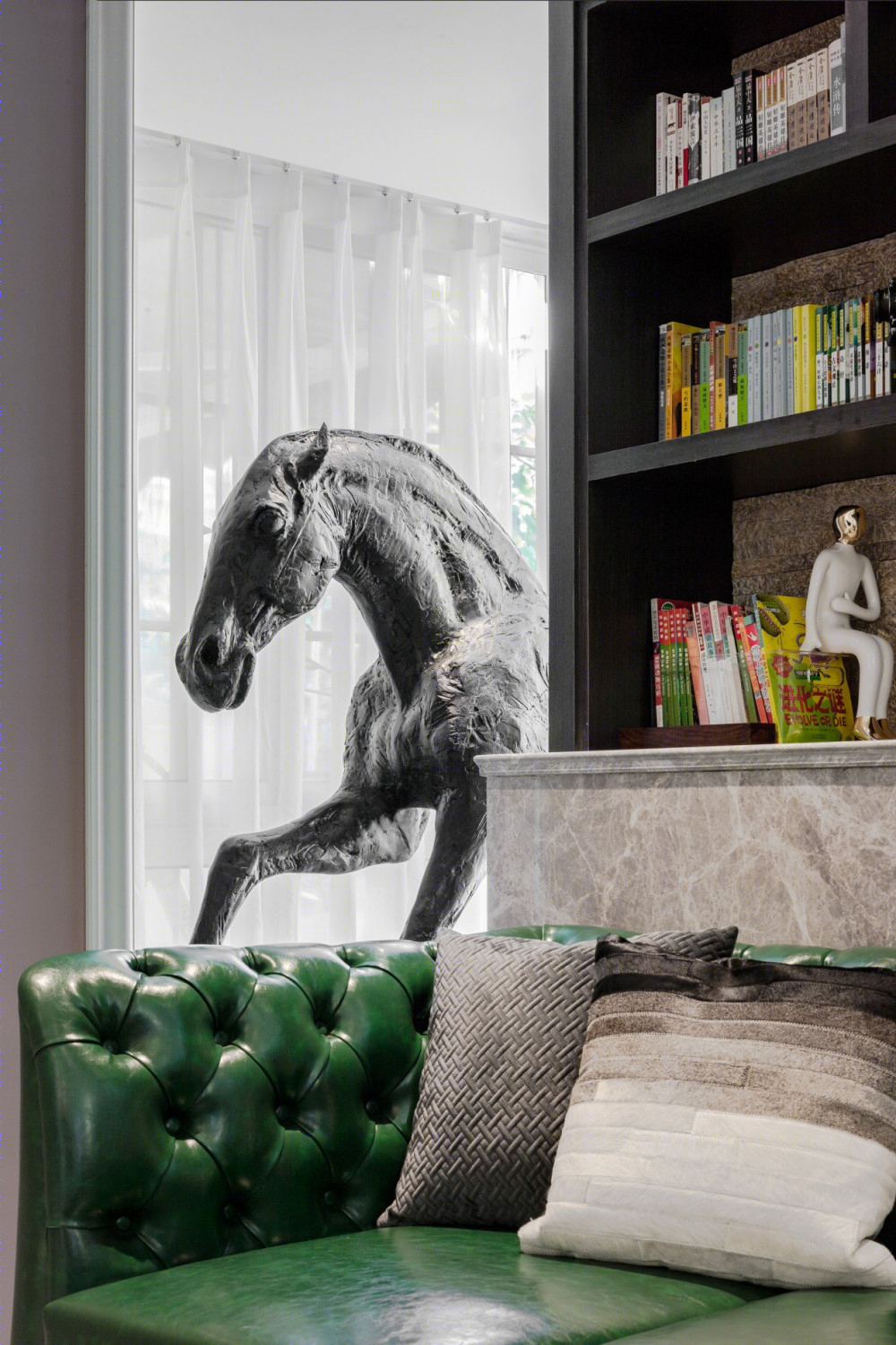 杭州 108㎡老房翻新，低奢艺术美学融入生活点滴-0