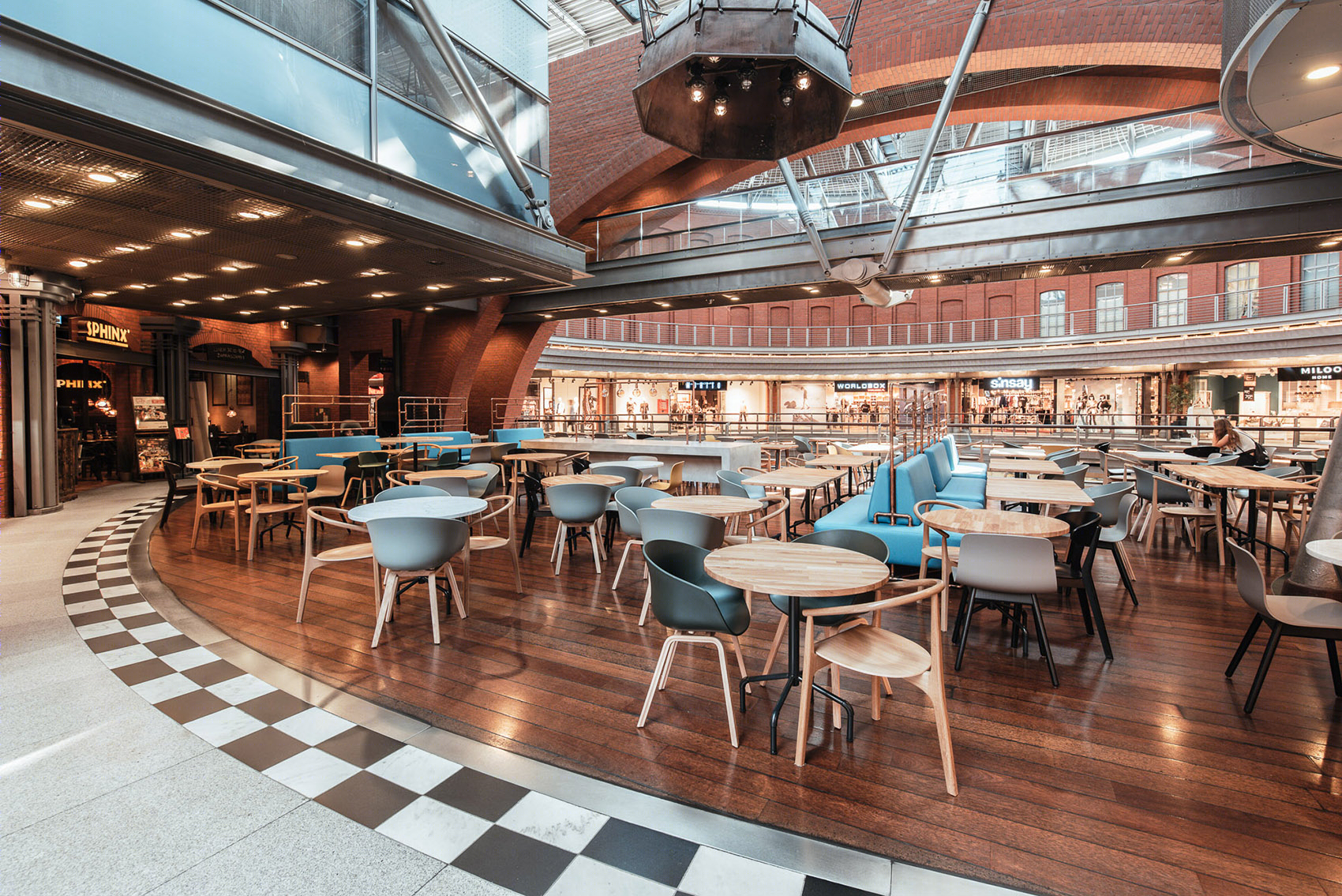 波兰 Stary Browar 美食广场中庭，现代轻盈风格的代表-12