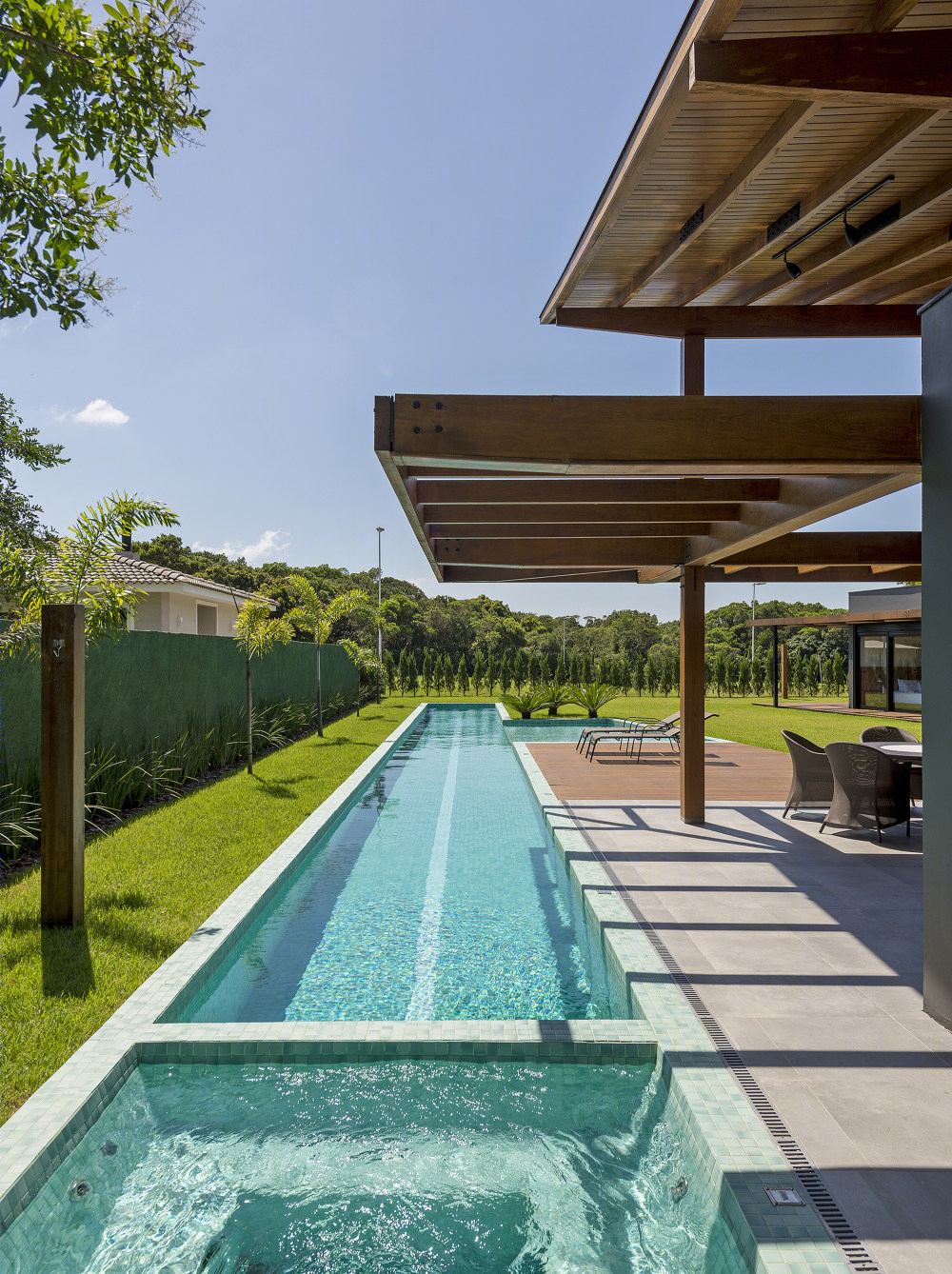 巴西 JP 别墅 | 融入环境的室内外一体化设计-36