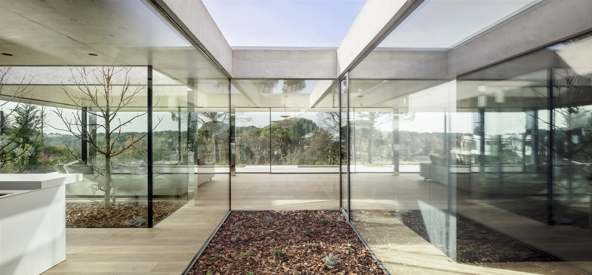 地形嵌入式别墅设计，颠覆空间界限-14