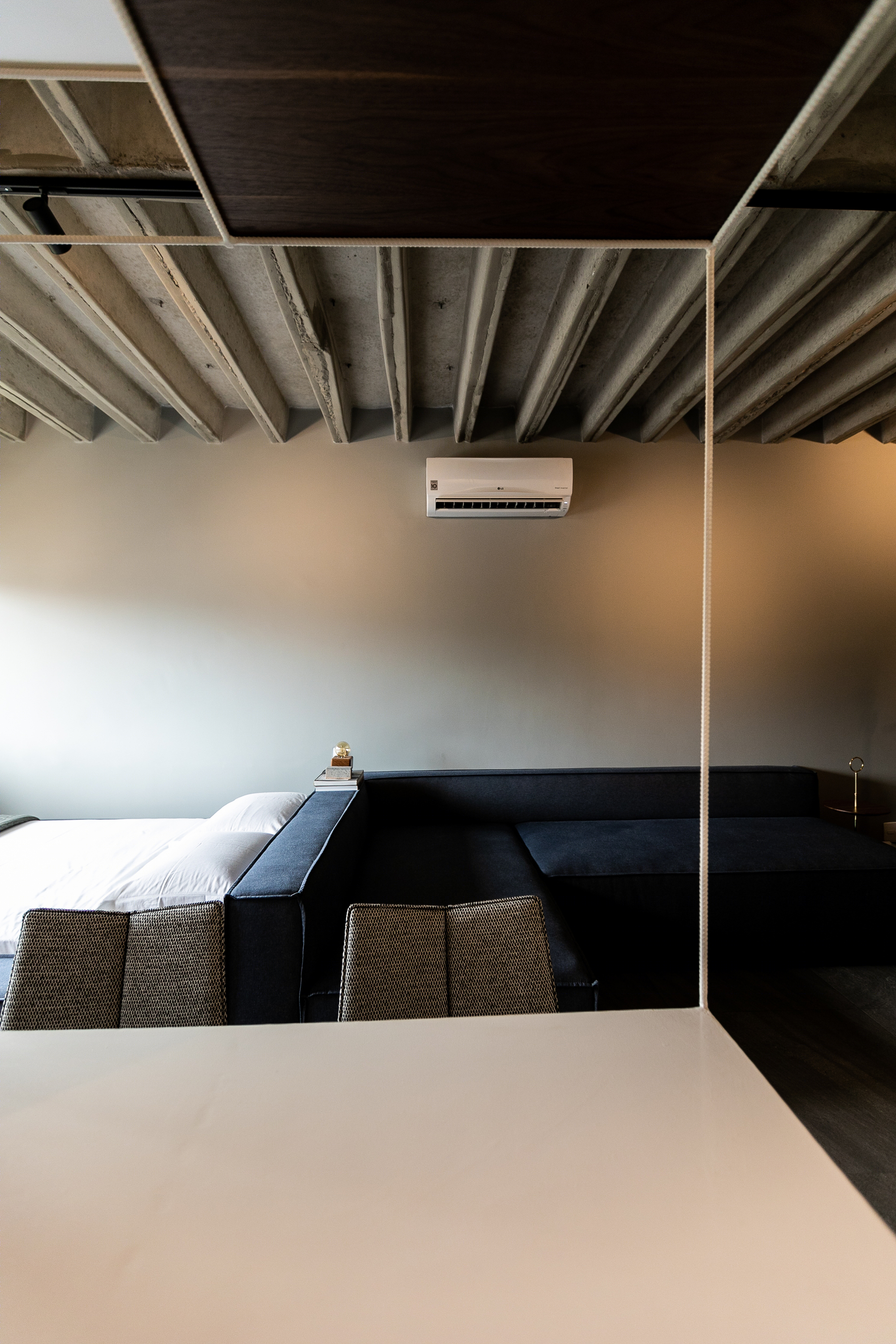 30m²微型别墅 | 功能齐全且充满创意的空间设计-19
