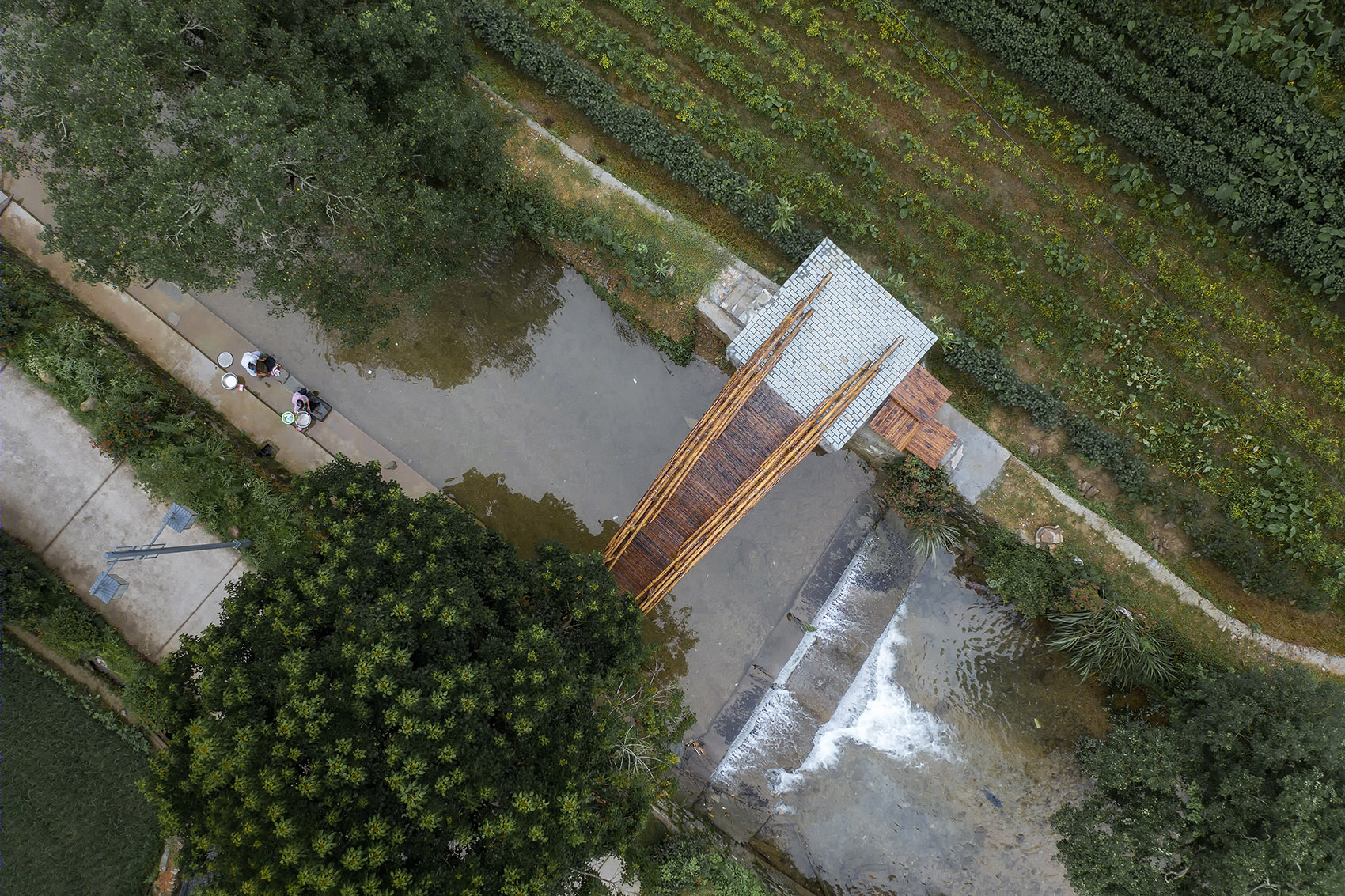 悬岸飞桥丨来建筑设计工作室-11