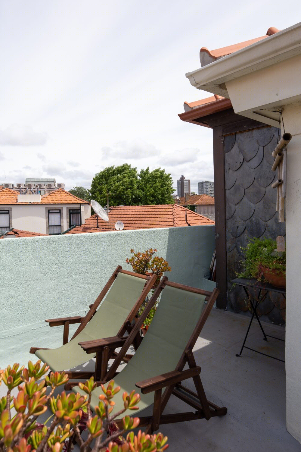 光与历史共融的葡萄牙女士公寓改造-25