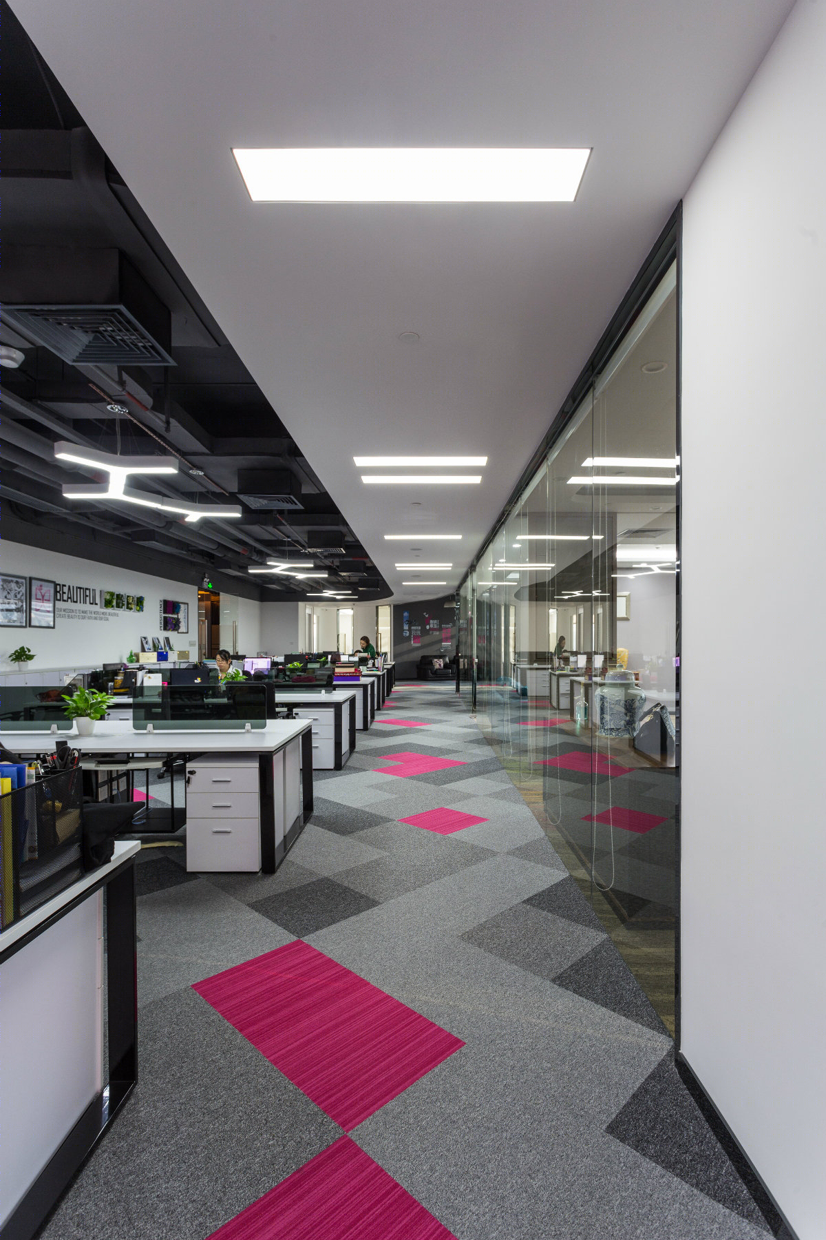 创美时办公室装修完工实景-6