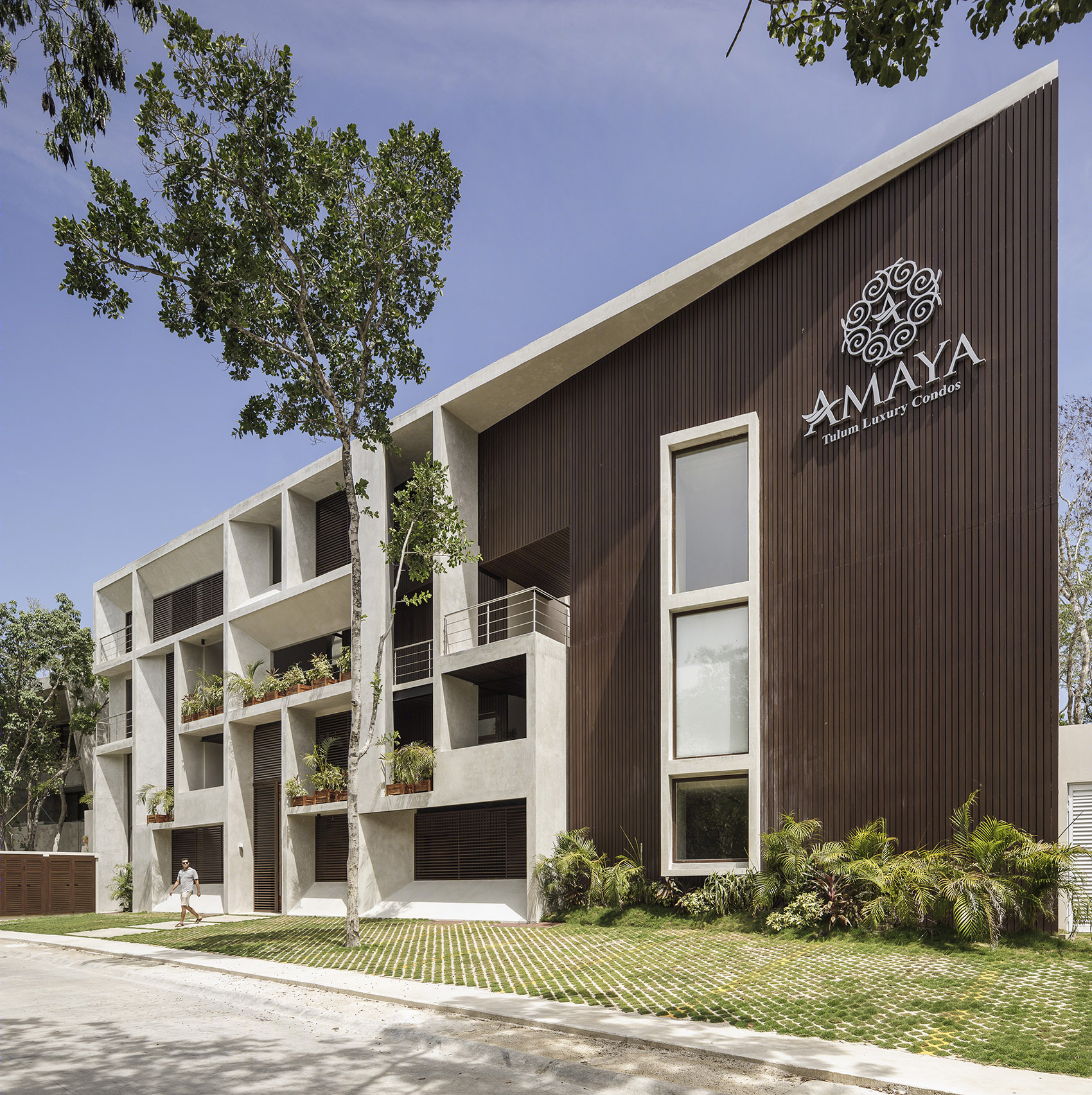 墨西哥 Amaya 住宅楼 | 与自然紧密相连的生态奢华居住体验-3