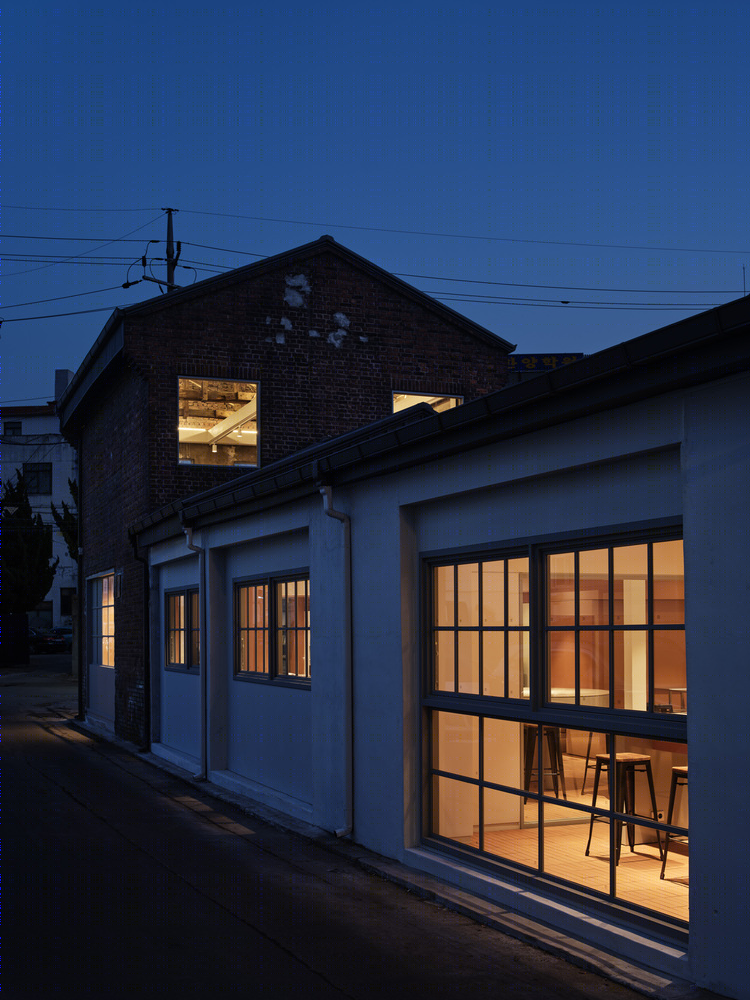 PONT Mullae Café · 老工厂区的现代咖啡馆设计丨韩国首尔丨Studio stof-43