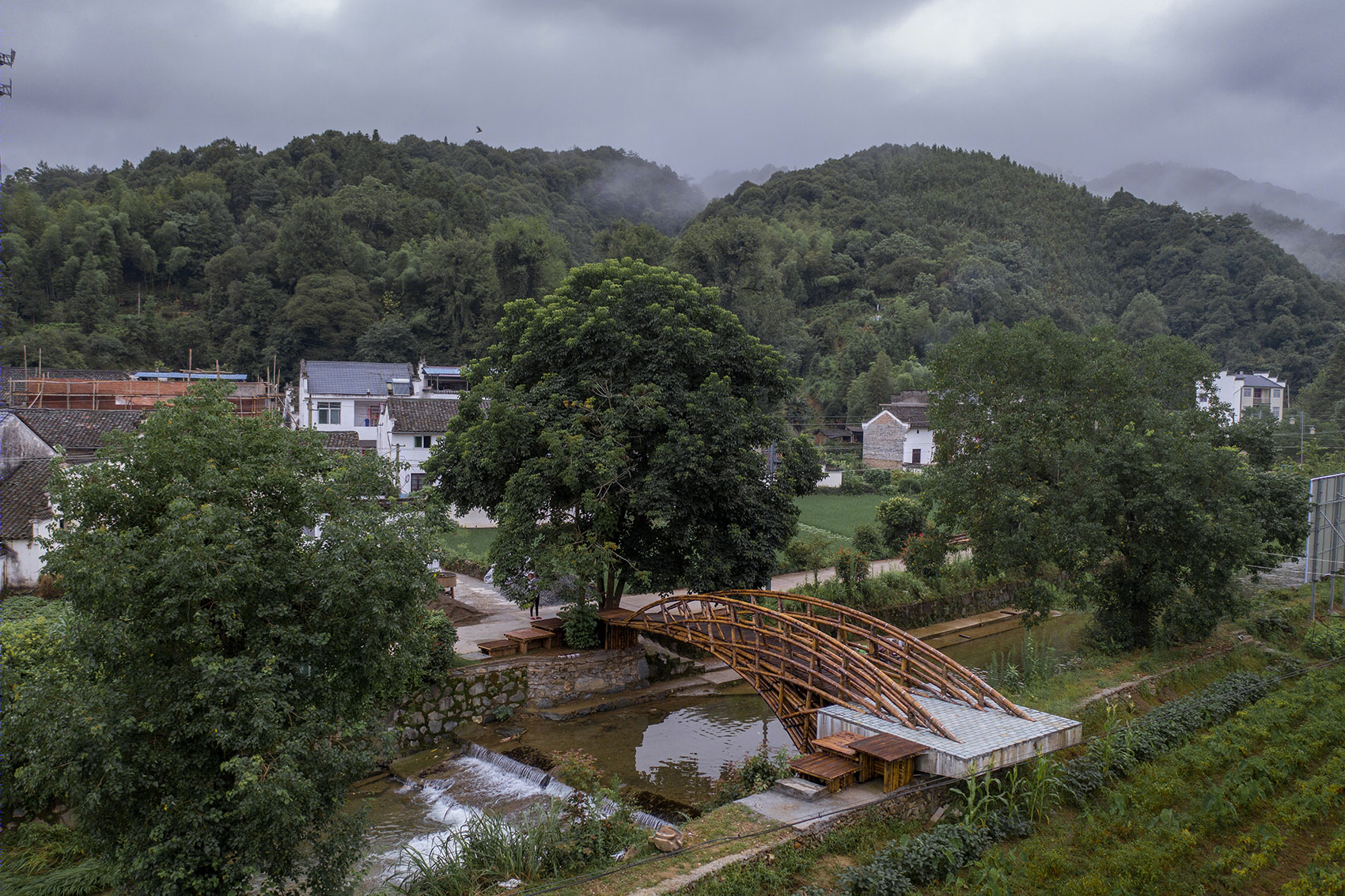 悬岸飞桥丨来建筑设计工作室-25