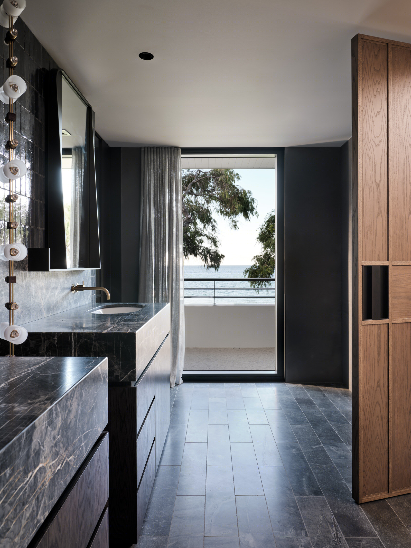 西澳玛格丽特河海湾的多代居住设计丨Decus Interiors-57