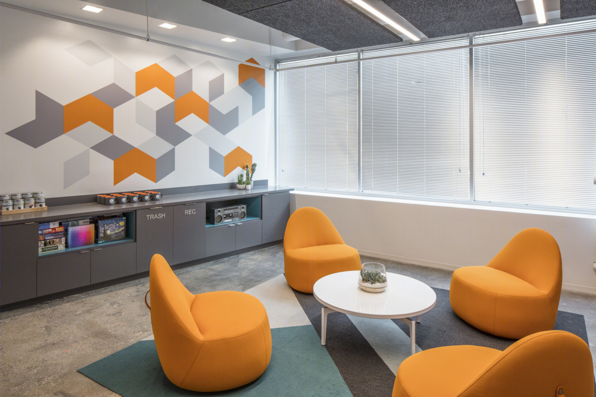 Magento Austin 办公室 - 融合地方文化与品牌特色的现代工作空间-12