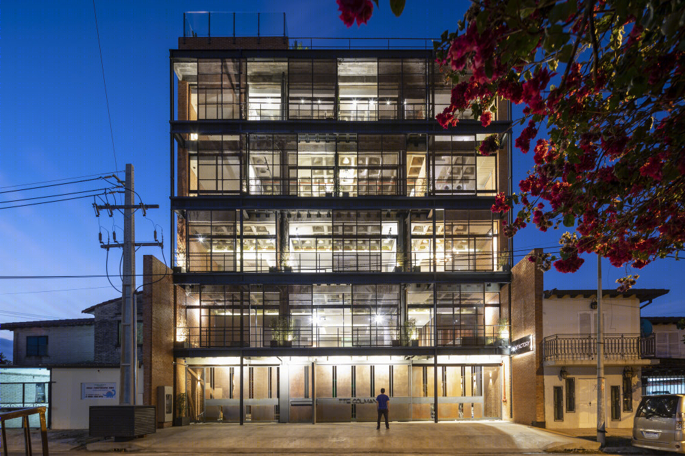 Edificio Casa 工厂-17