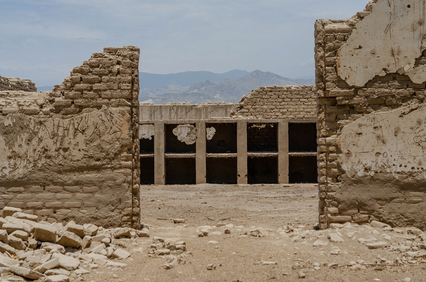 探秘秘鲁伊卡“洛杉矶贫民”庄园摄影项目-10