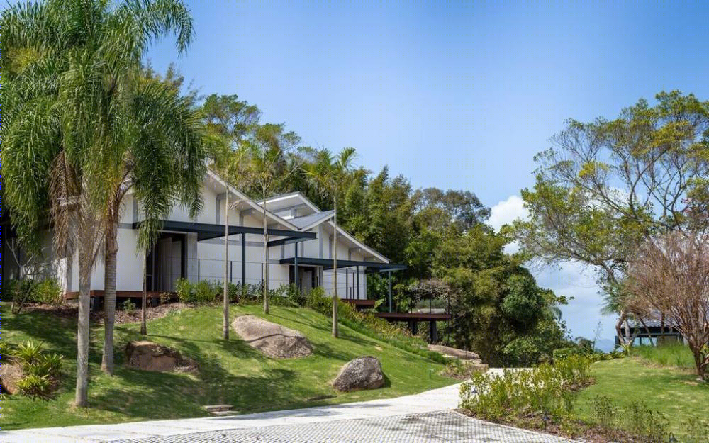 巴西 Sabbia 别墅 | 海滨现代与自然的和谐融合-29