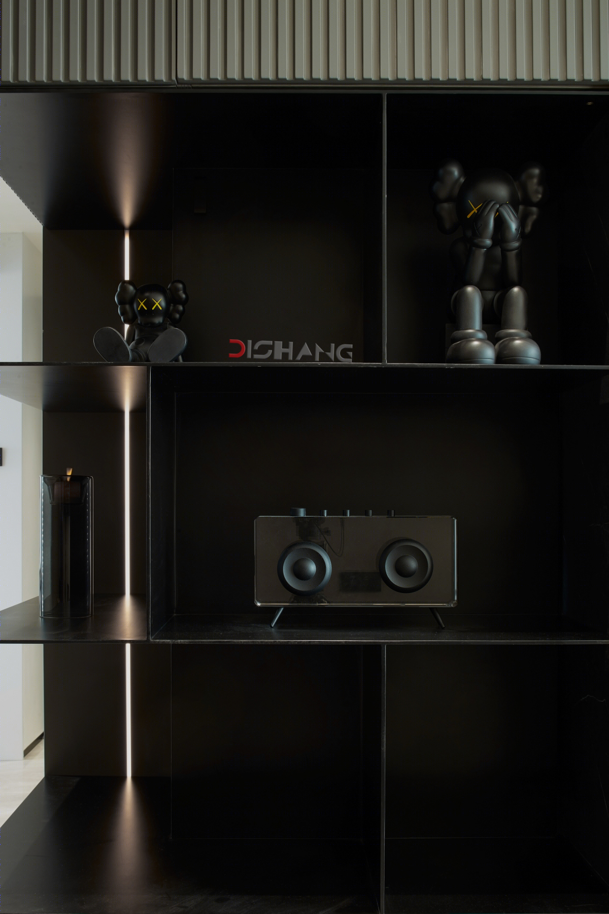 冷峻现代风 · 128 平空间的生活艺术-7