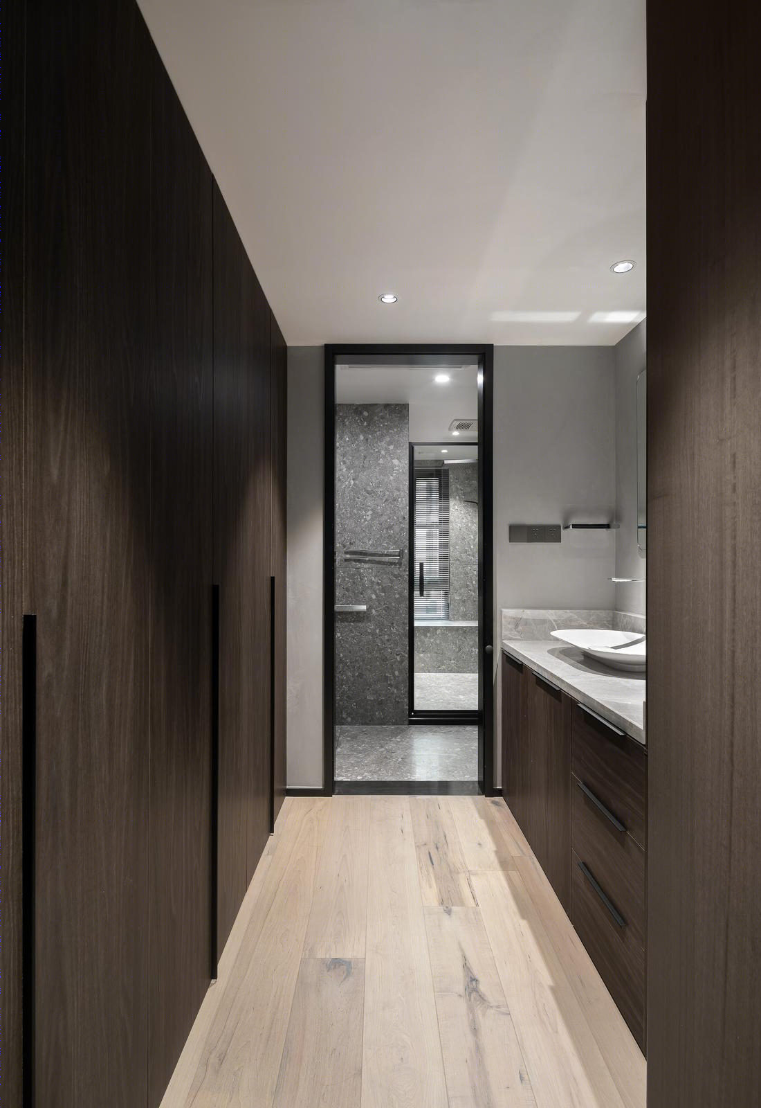 酷盖  深沉且具有战斗气息的空间！-10