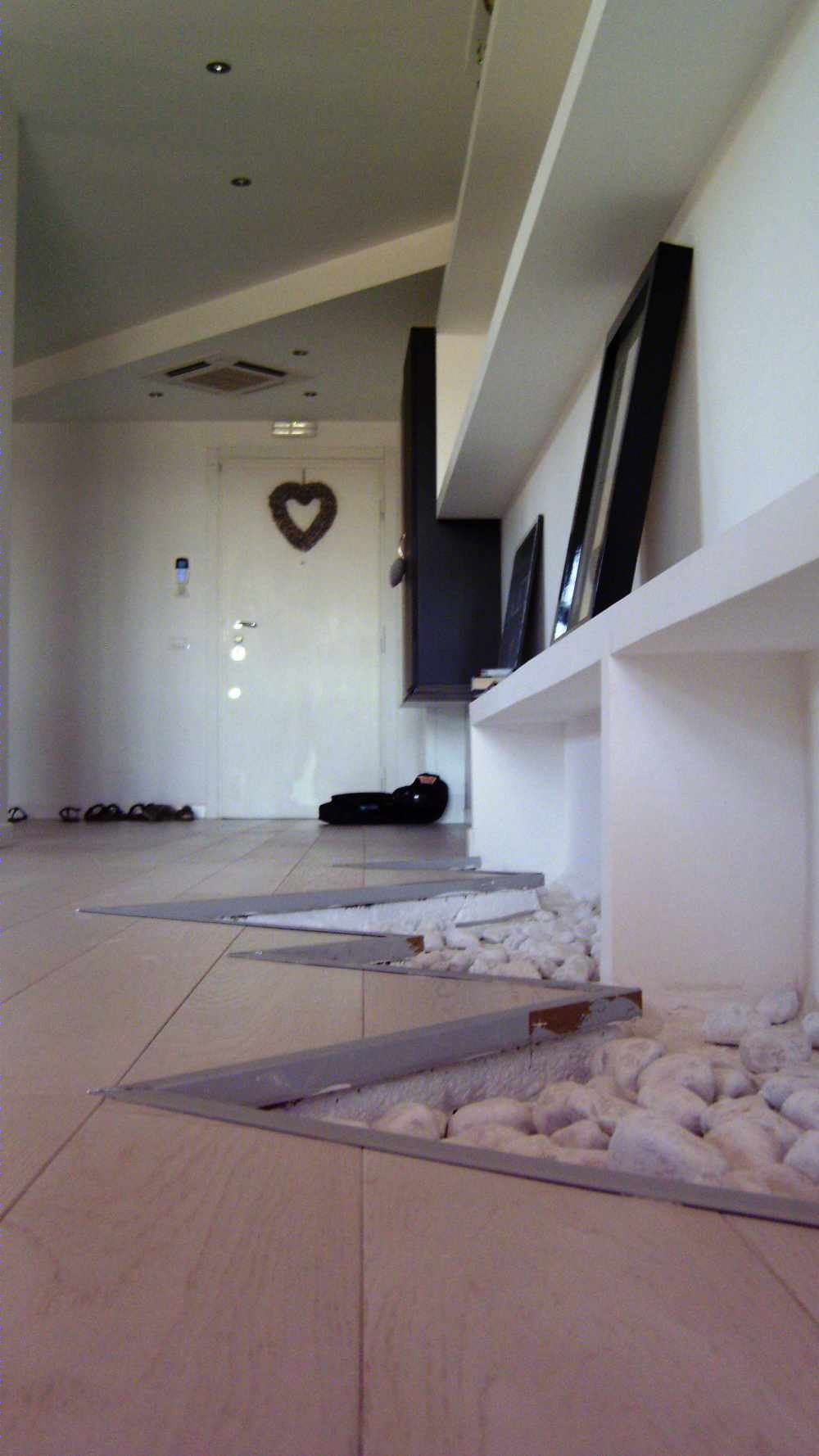 罗马南部公寓改造，创新室内设计展现空间魅力-4