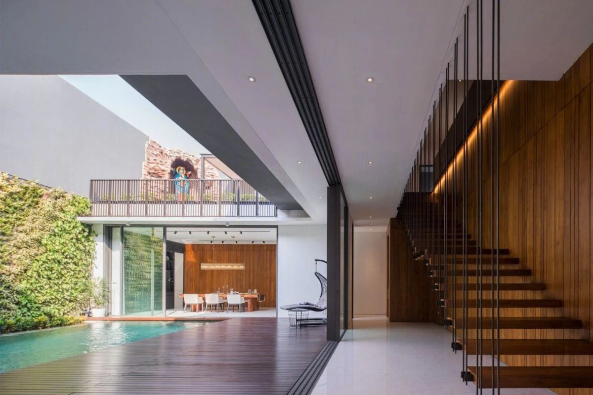 Serene Timber Screen House in Jakarta-12